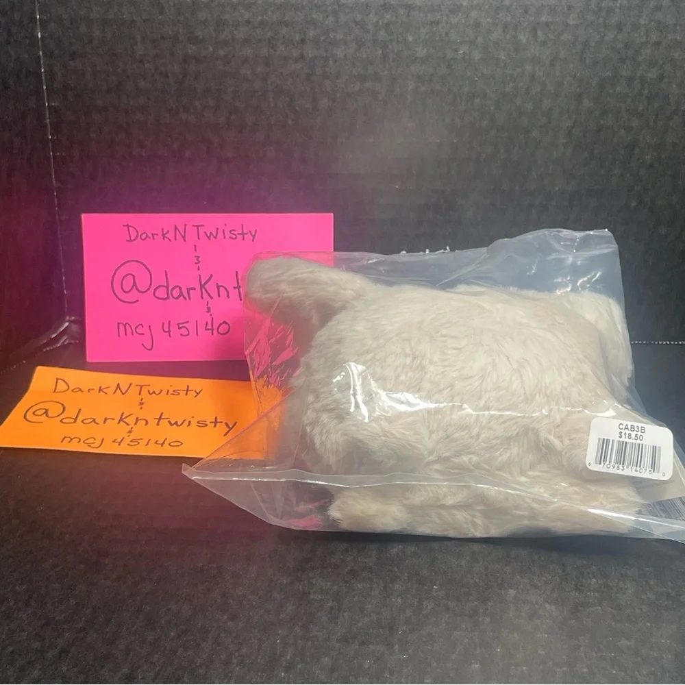 LAST ONE!!! BNWT JELLYCAT CABOODLE BUNNY SEALED IN PLASTIC - Picture 7 of 14